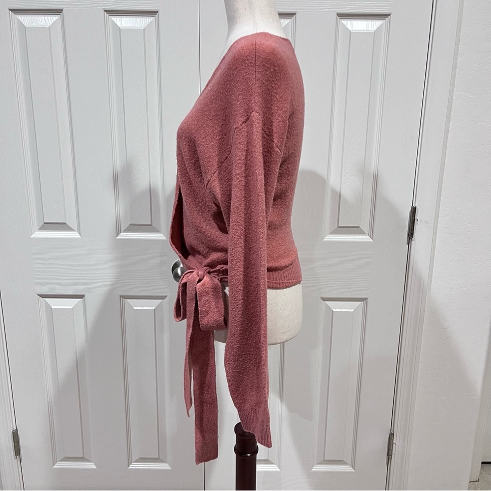 Love Tree V-Neck Wrap Sweater Top Size M - Picture 2 of 9